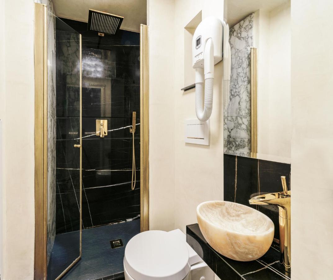 Riviere Private Rooms Alla Scala Milão Exterior foto